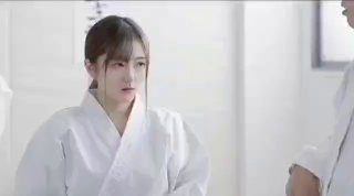 30岁良家人妻 身材苗条 撸串喝酒 舔穴啪啪 风情万种小荡妇 大屌狂插浪叫不止